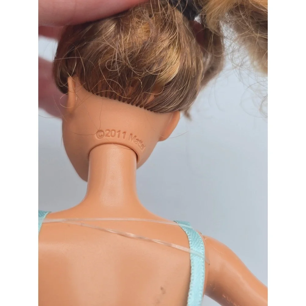 Barbie Kitty Condo Doll 2022‎ Mattel #HHB70 w/ Purple Dress Articulated